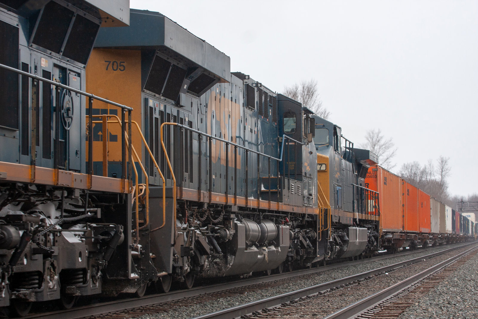 CSXT 705
