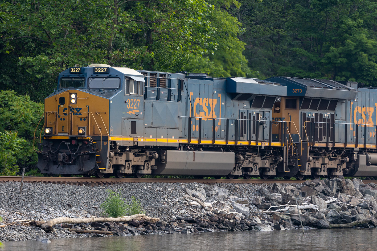 CSXT 3227