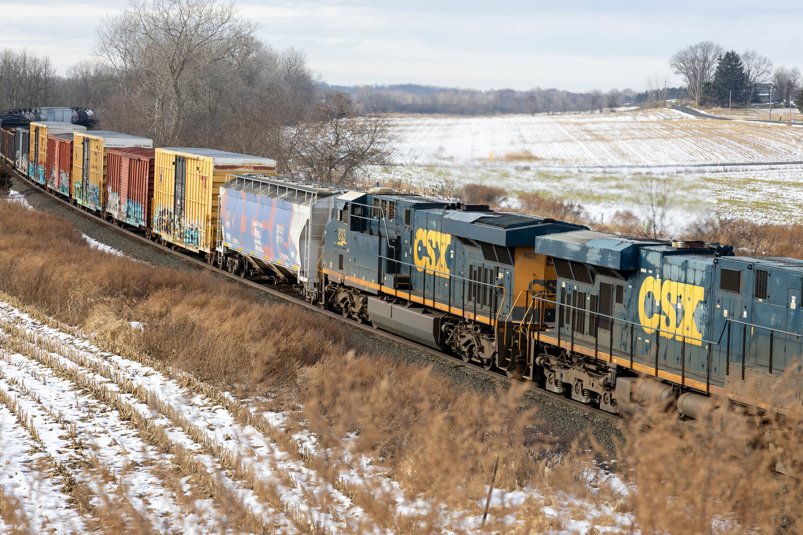 CSXT 833