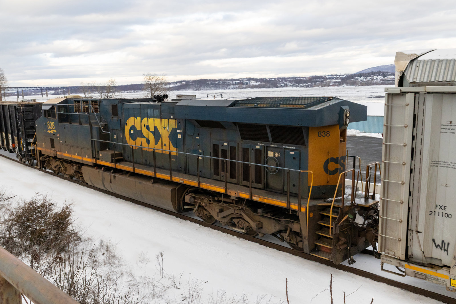 CSXT 838