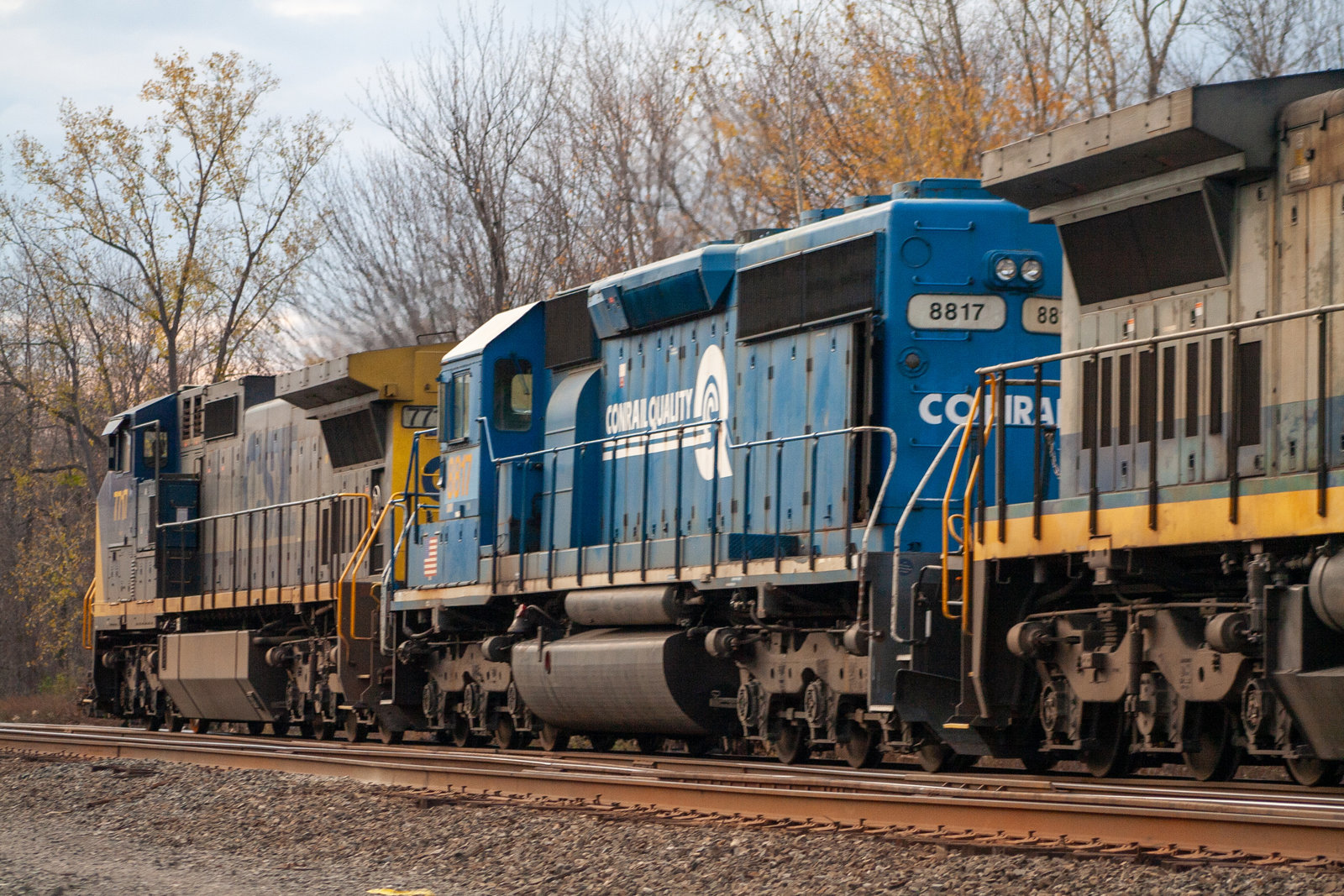 CSXT 8817