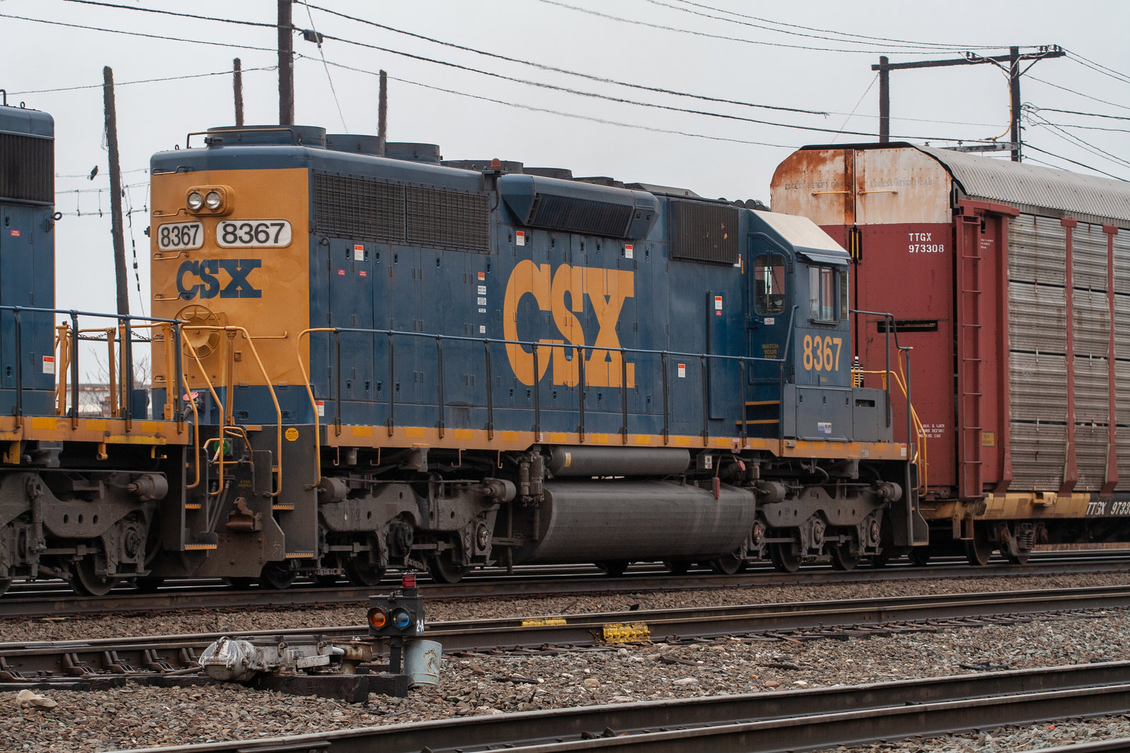 CSXT 8367