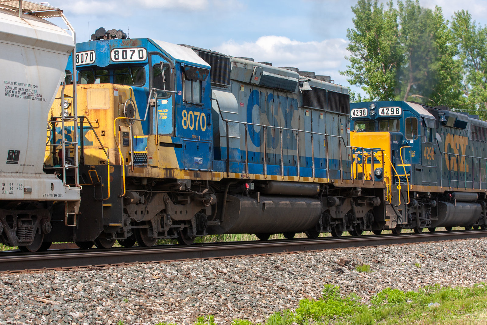 CSXT 8070