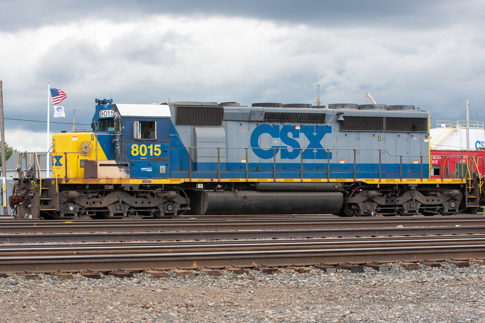 CSXT 8015