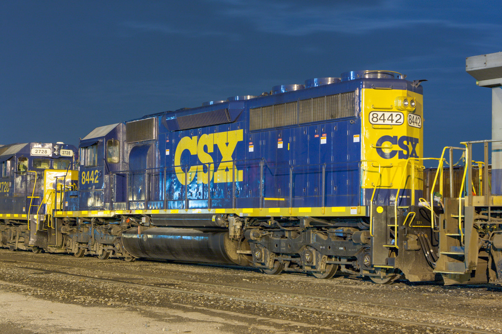 CSXT 8442