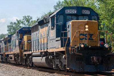 CSXT 8207
