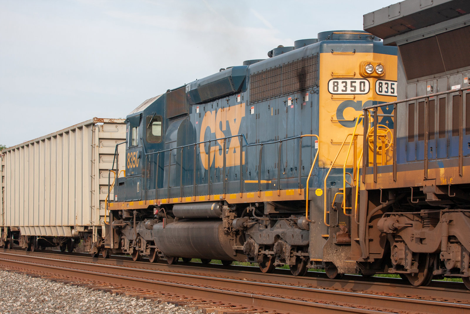 CSXT 8350