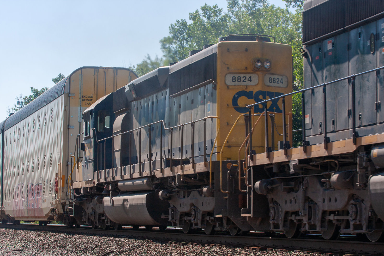 CSXT 8824