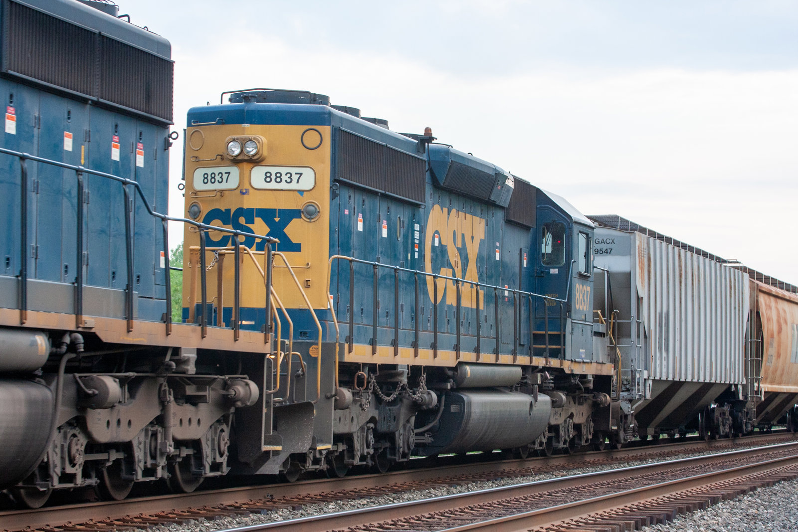 CSXT 8837