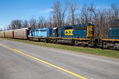CSXT 8017