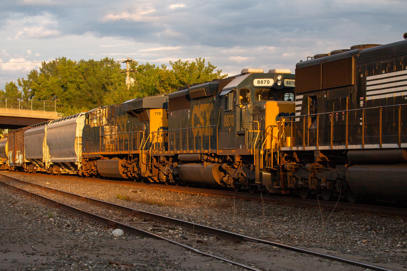 CSXT 8870
