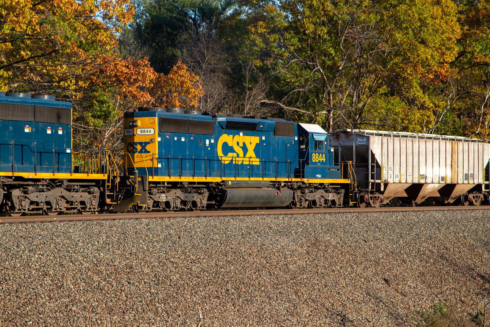 CSXT 8844