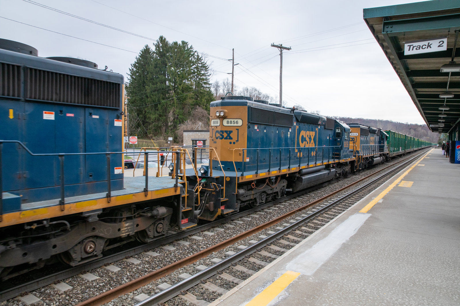 CSXT 8856