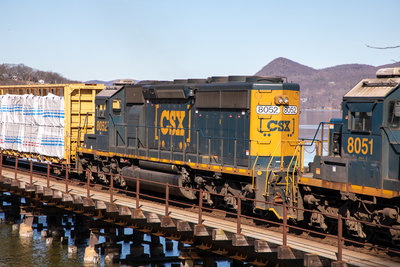 CSXT 8052