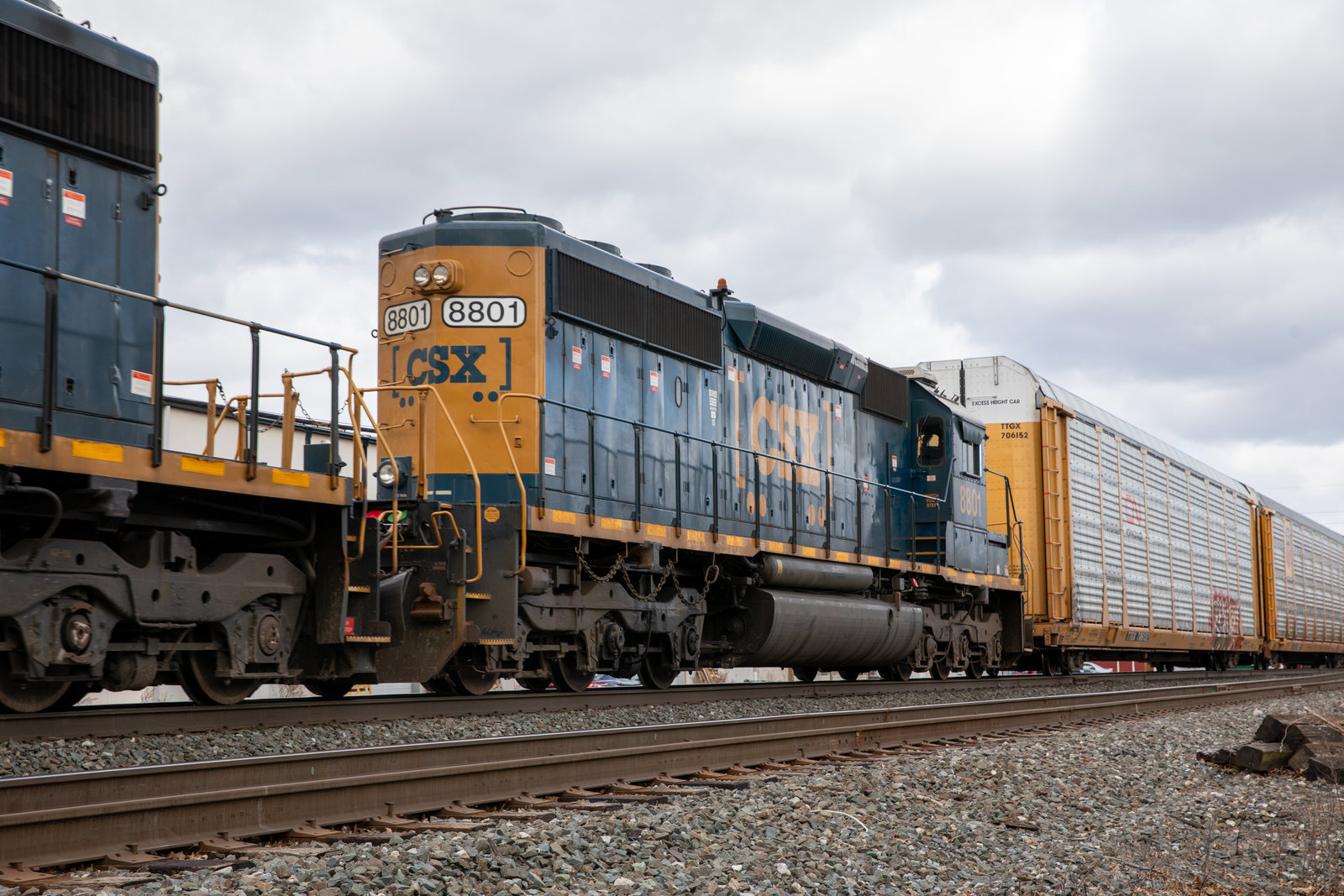 CSXT 8801