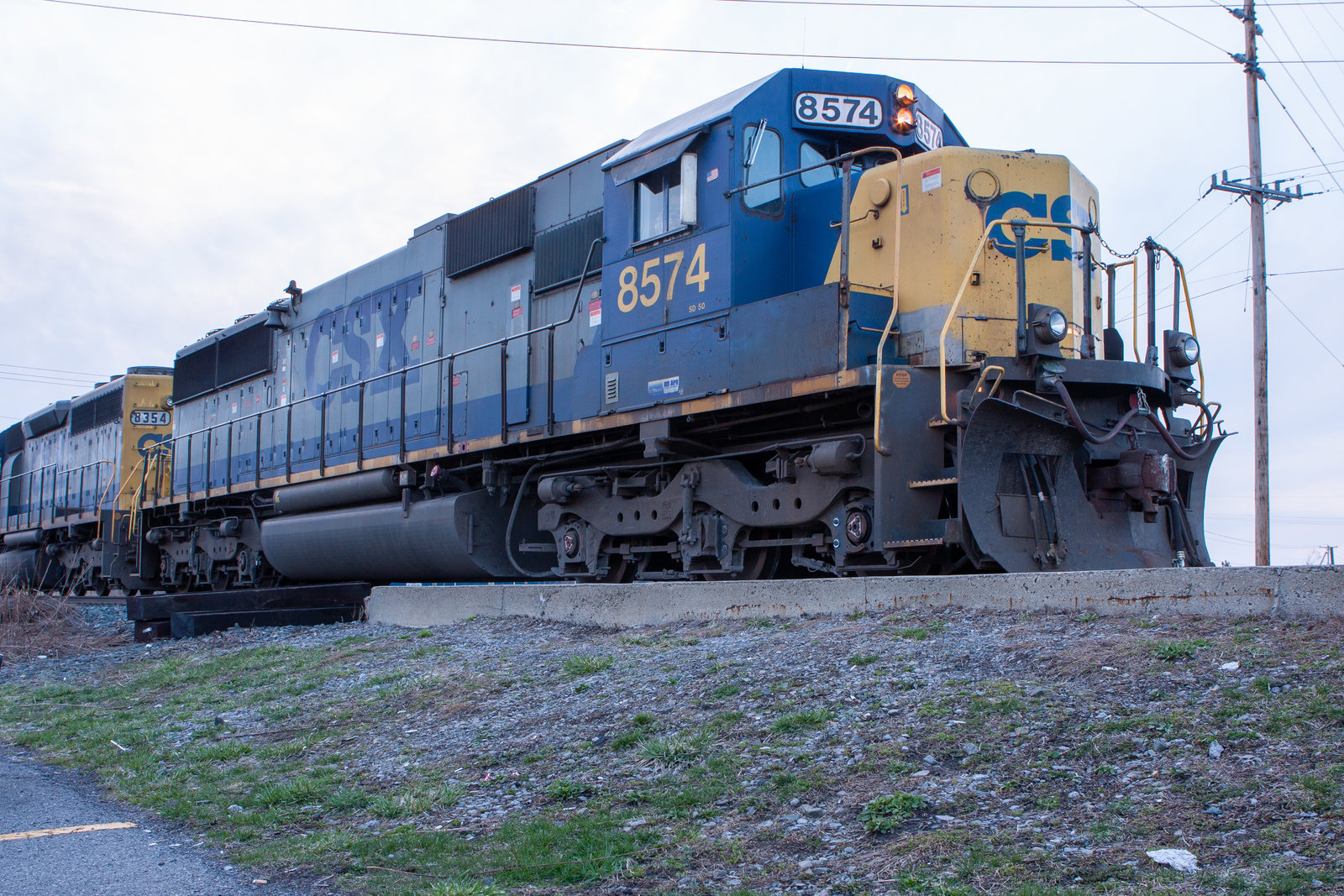 CSXT 8574