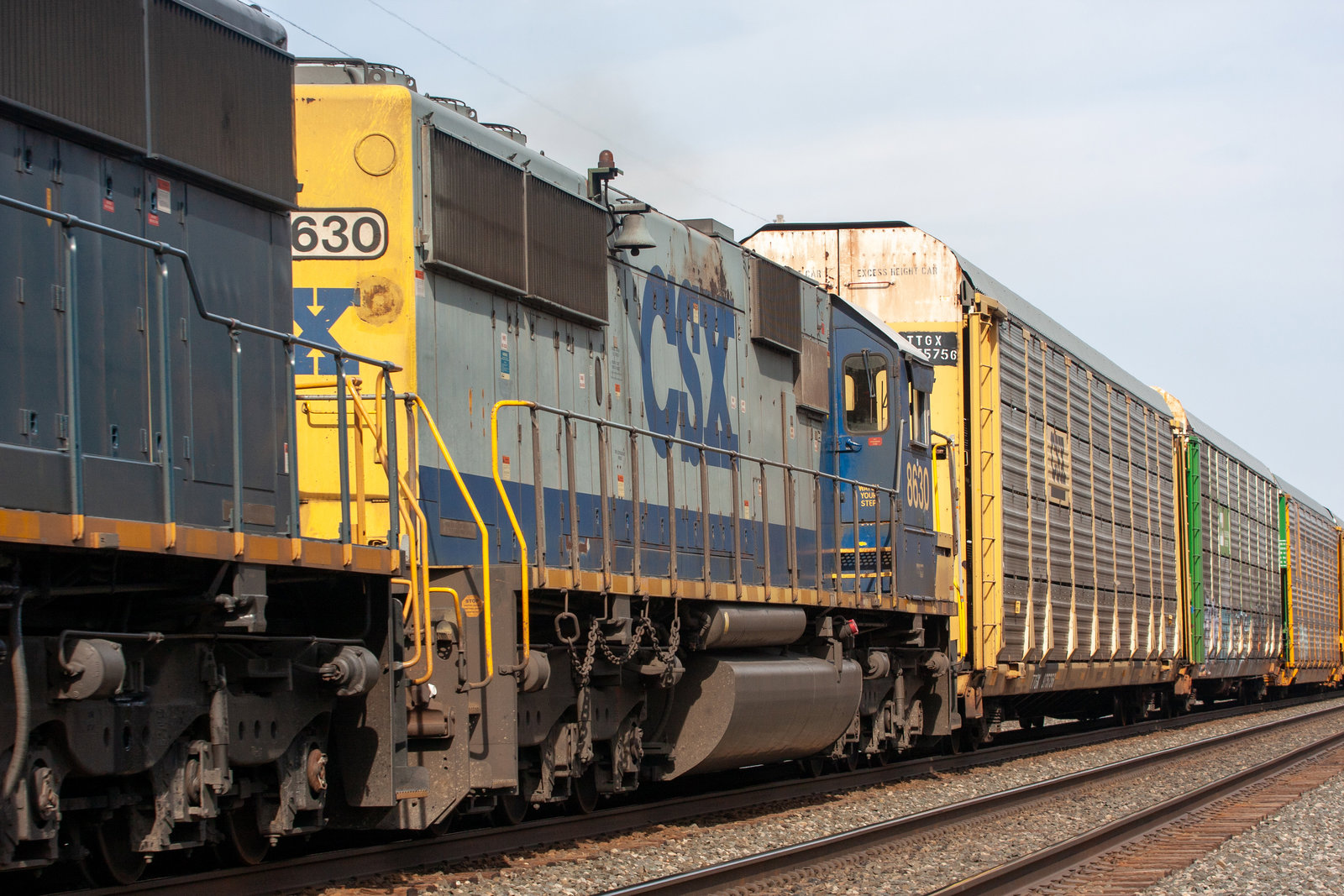 CSXT 8630