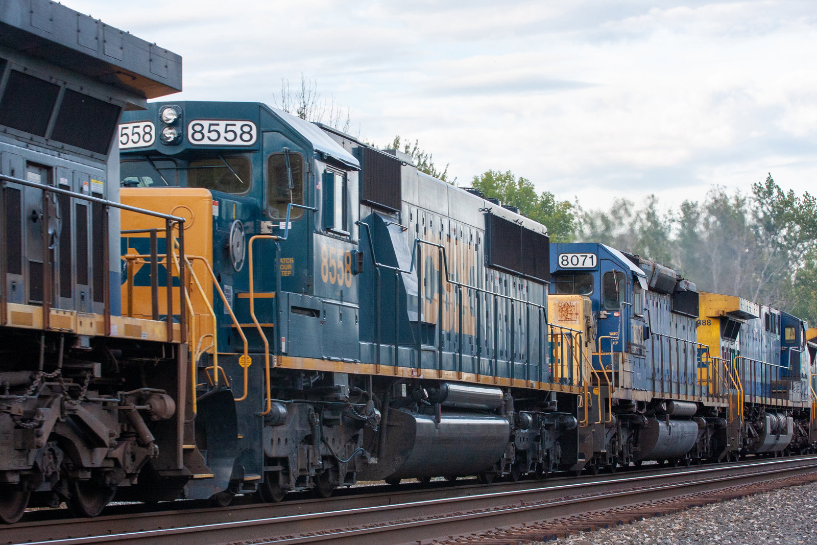 CSXT 8558