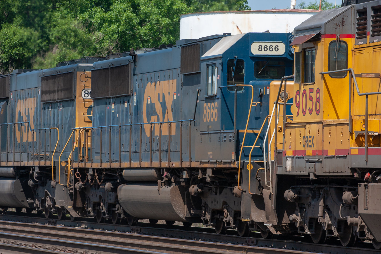 CSXT 8666
