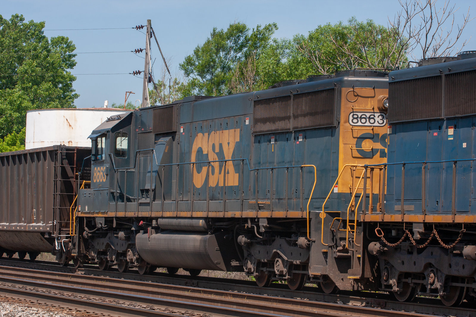 CSXT 8663