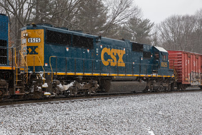 CSXT 8525