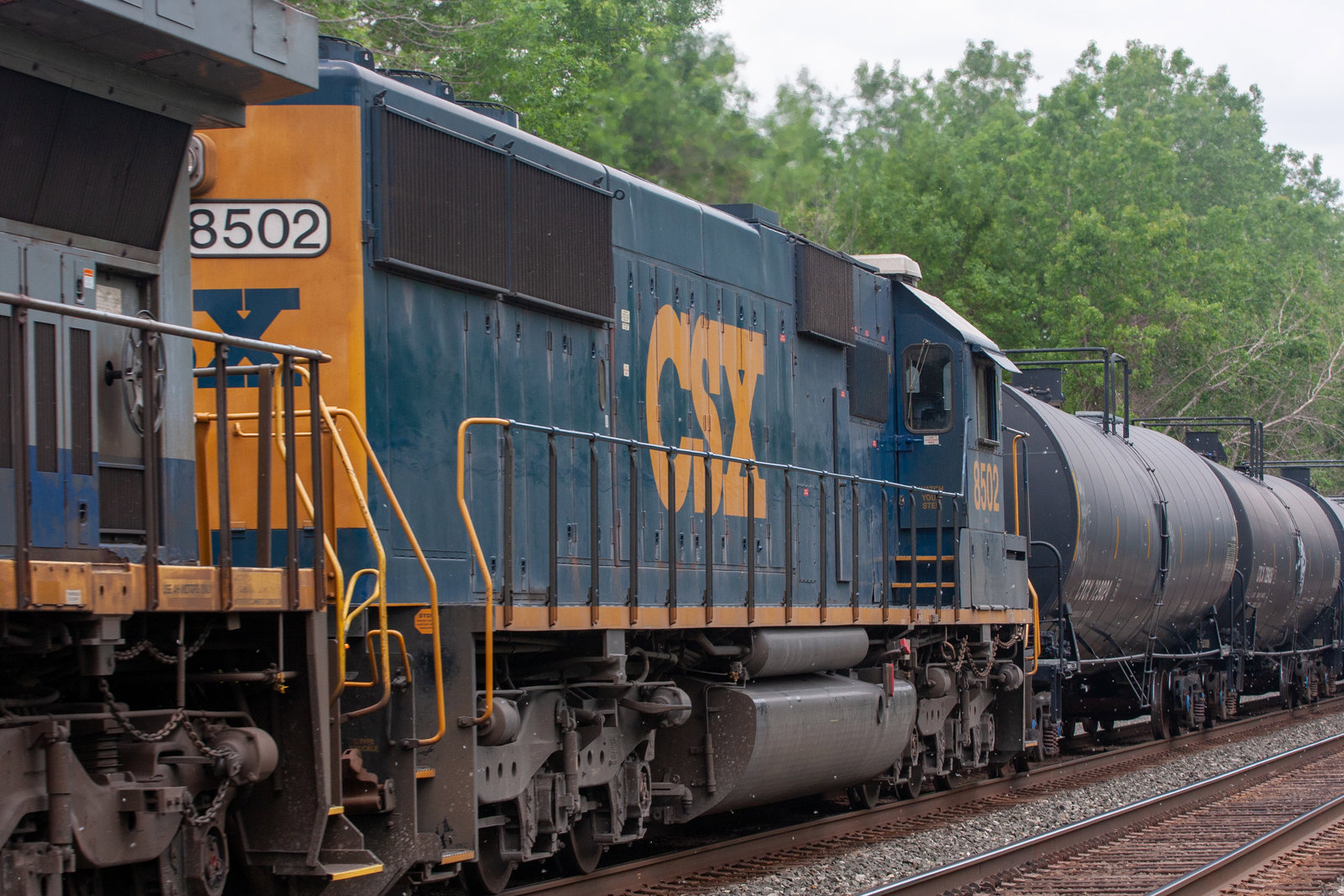 CSXT 8502