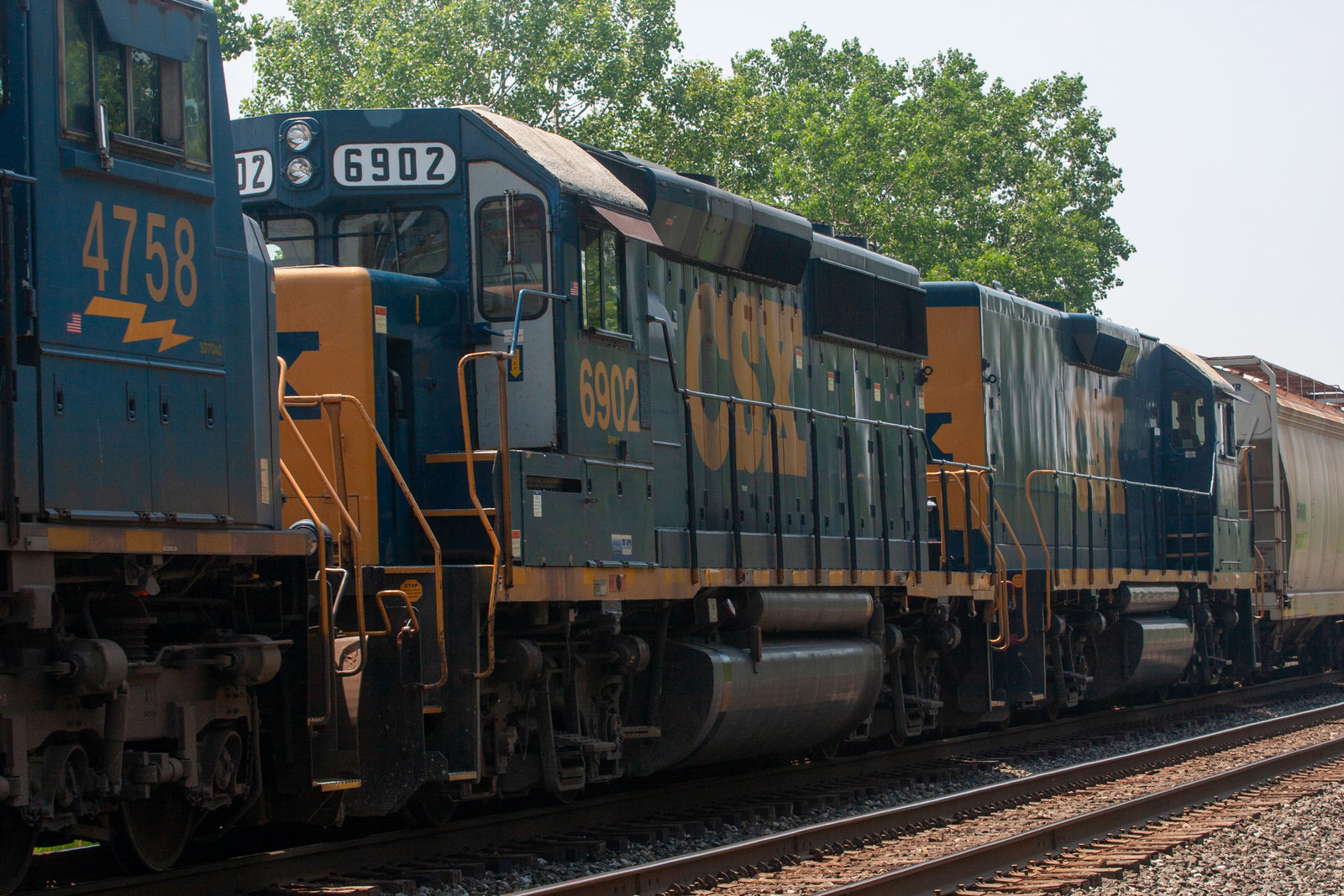 CSXT 6902