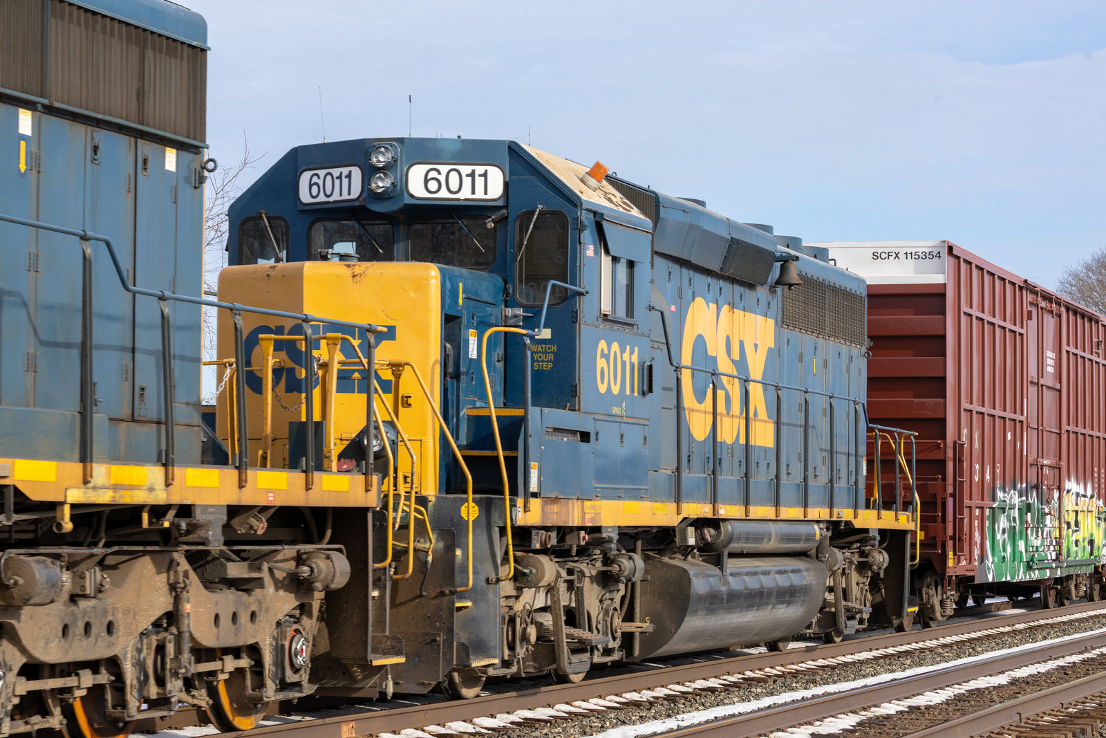 CSXT 6011