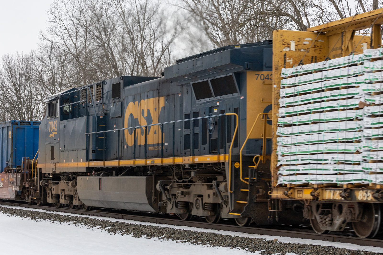CSXT 7043