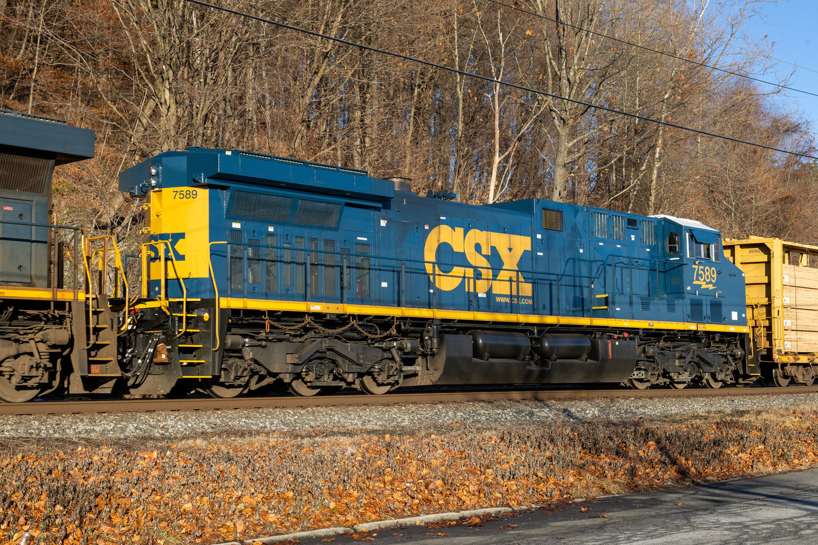 CSXT 7589