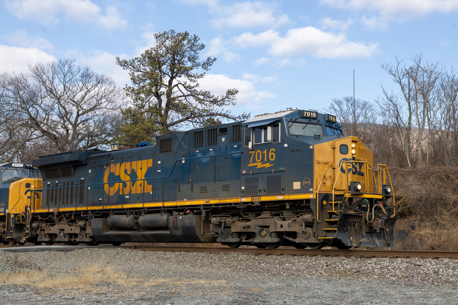 CSXT 7016