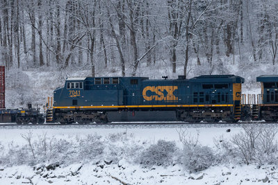 CSXT 7041
