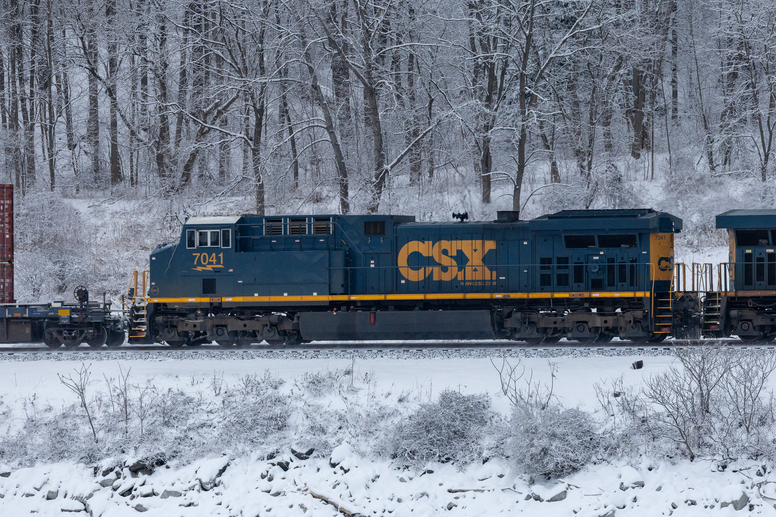 CSXT 7041