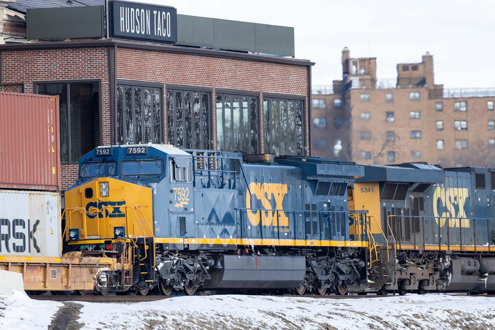 CSXT 7592