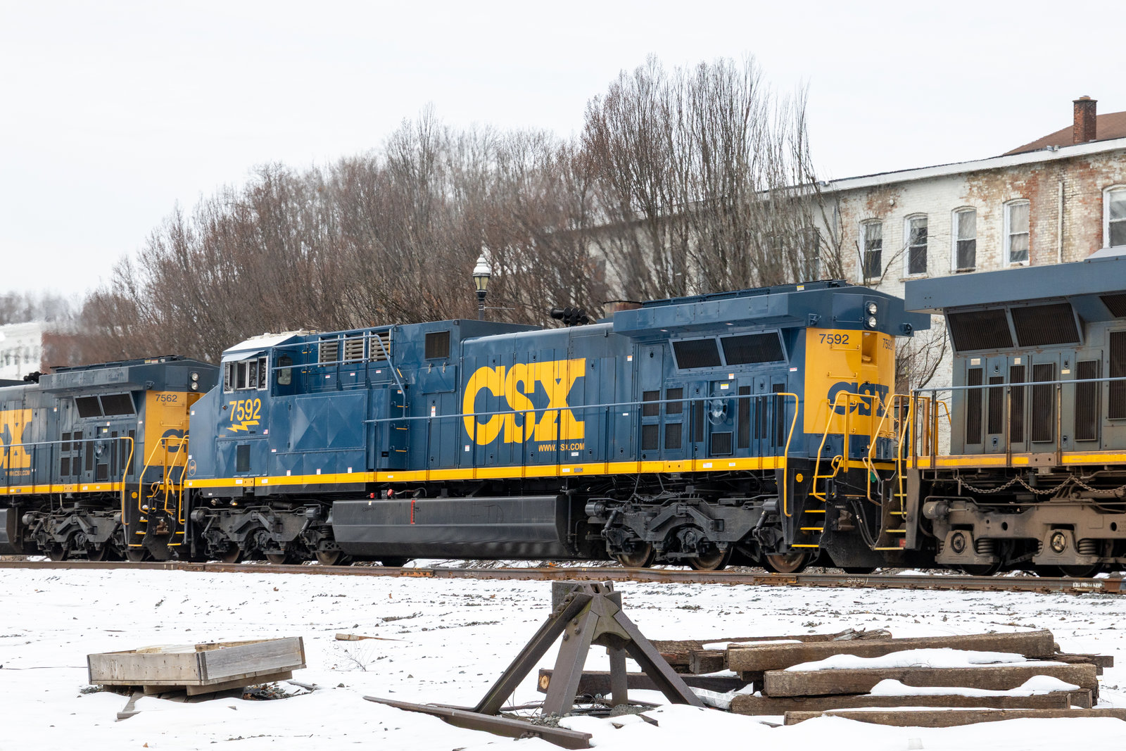 CSXT 7592