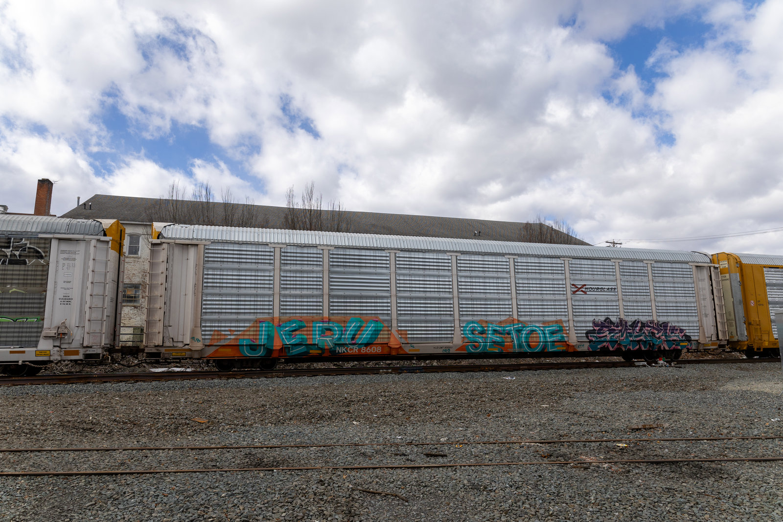SKCR 8608