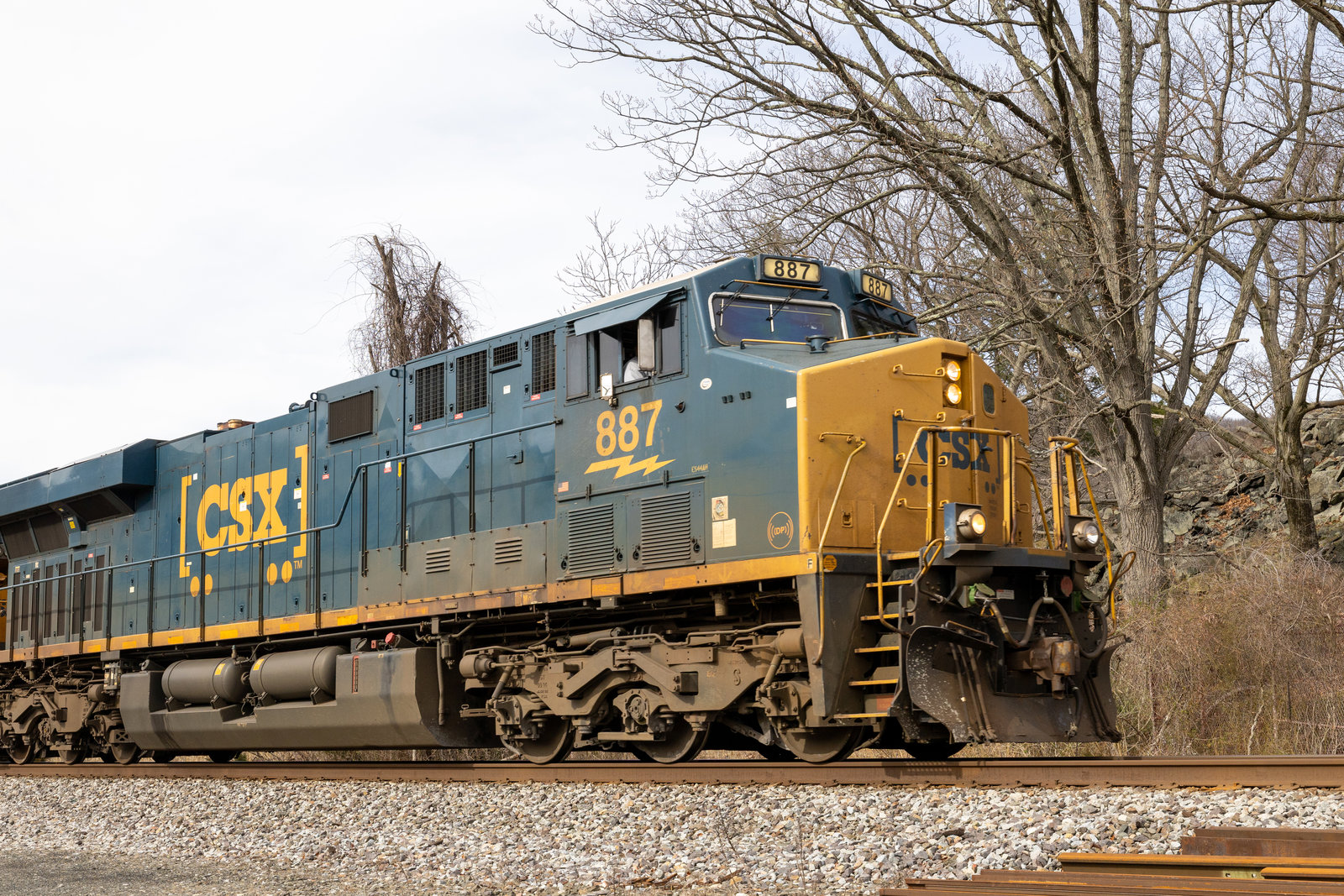 CSXT 887