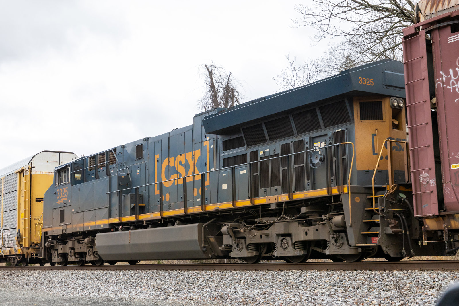 CSXT 3325