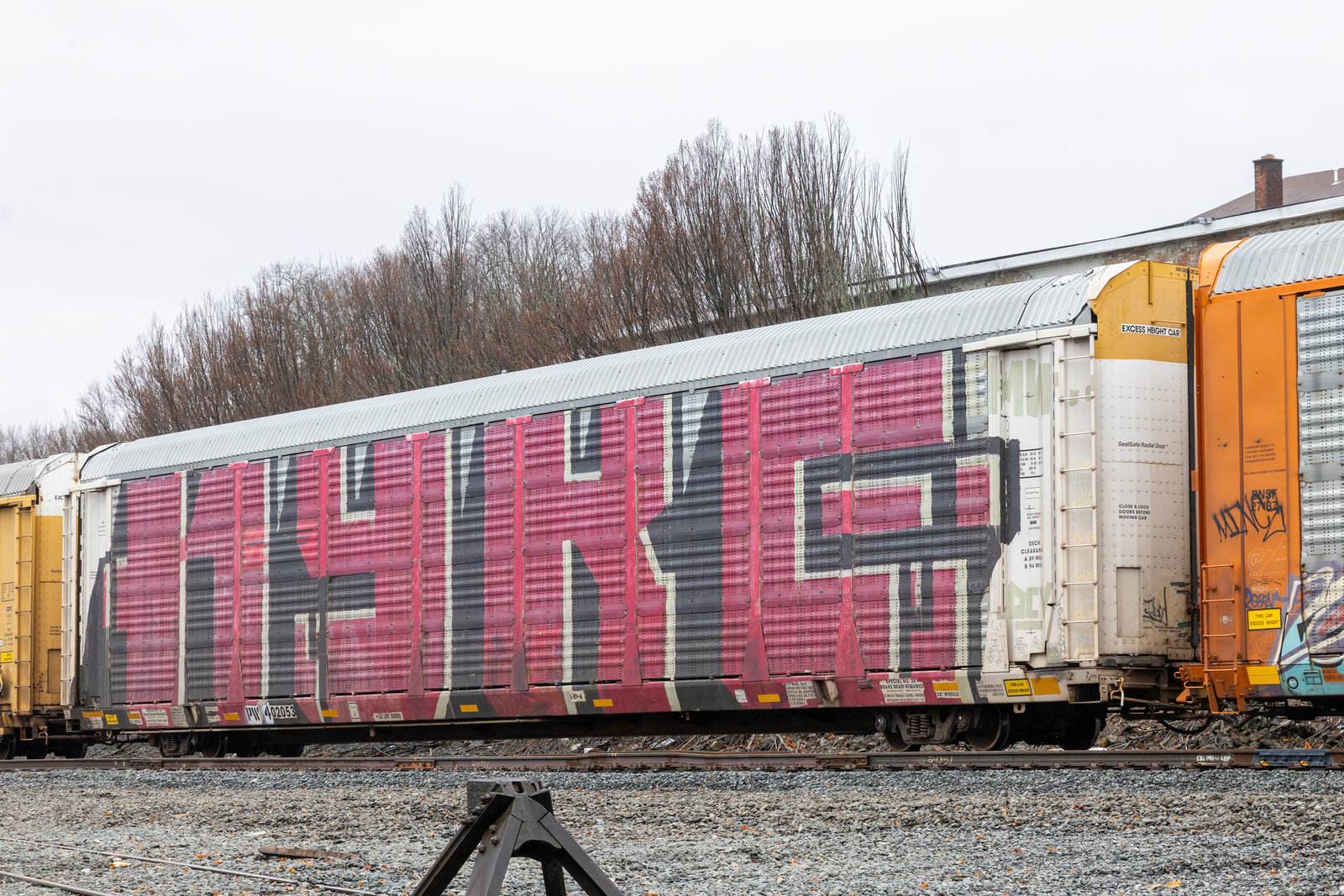 PW 402053
