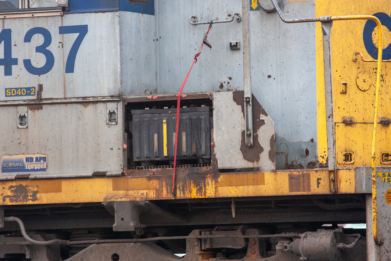 CSXT 8437