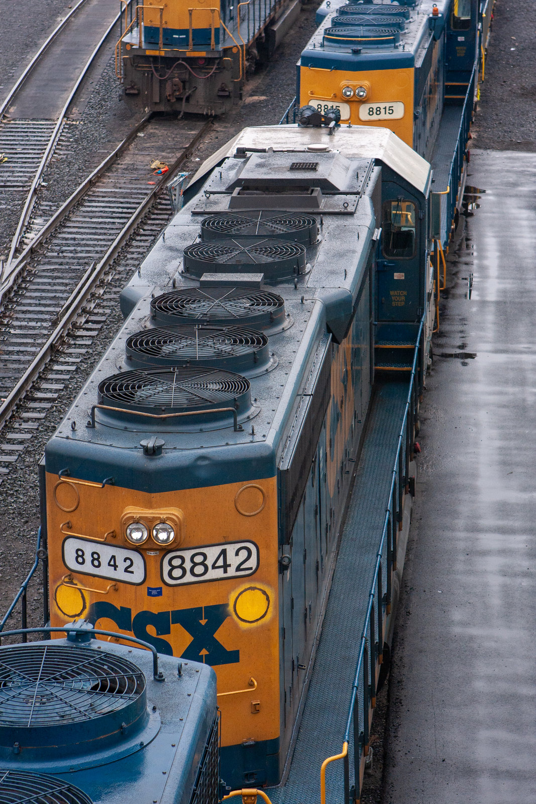 CSXT 8842
