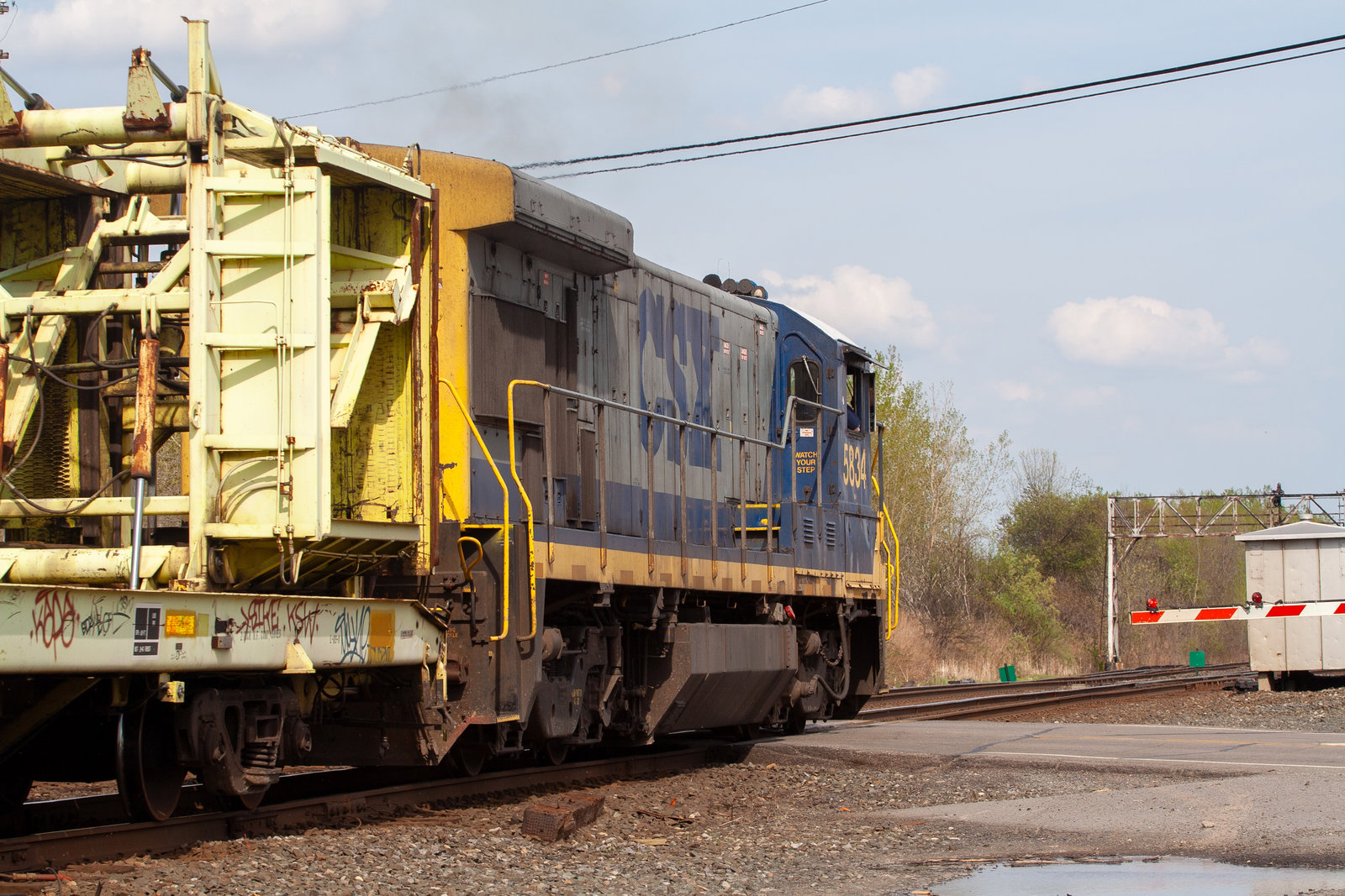 CSXT 5834