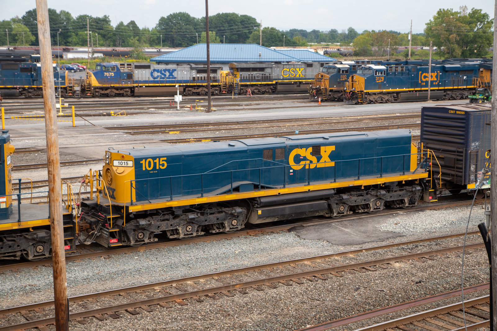 CSXT 1015