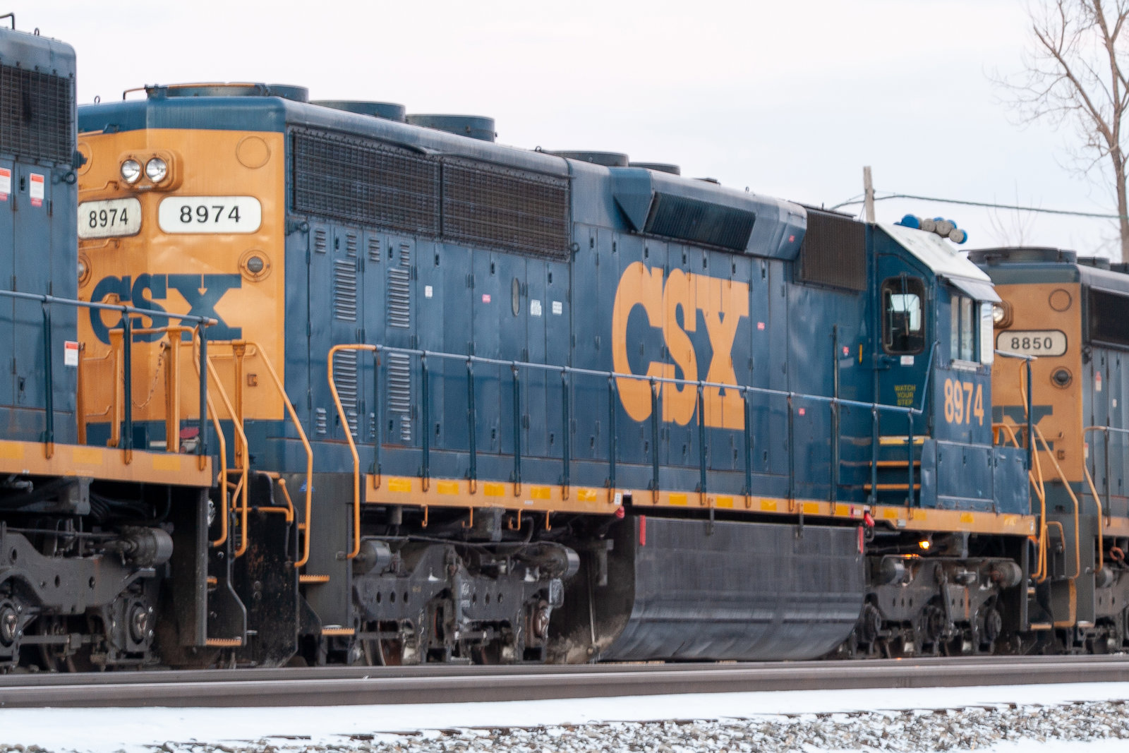 CSXT 8974