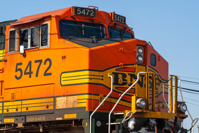 BNSF 5472