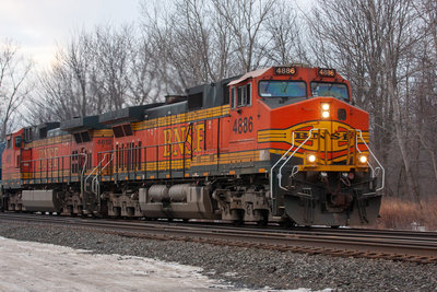 BNSF 4886