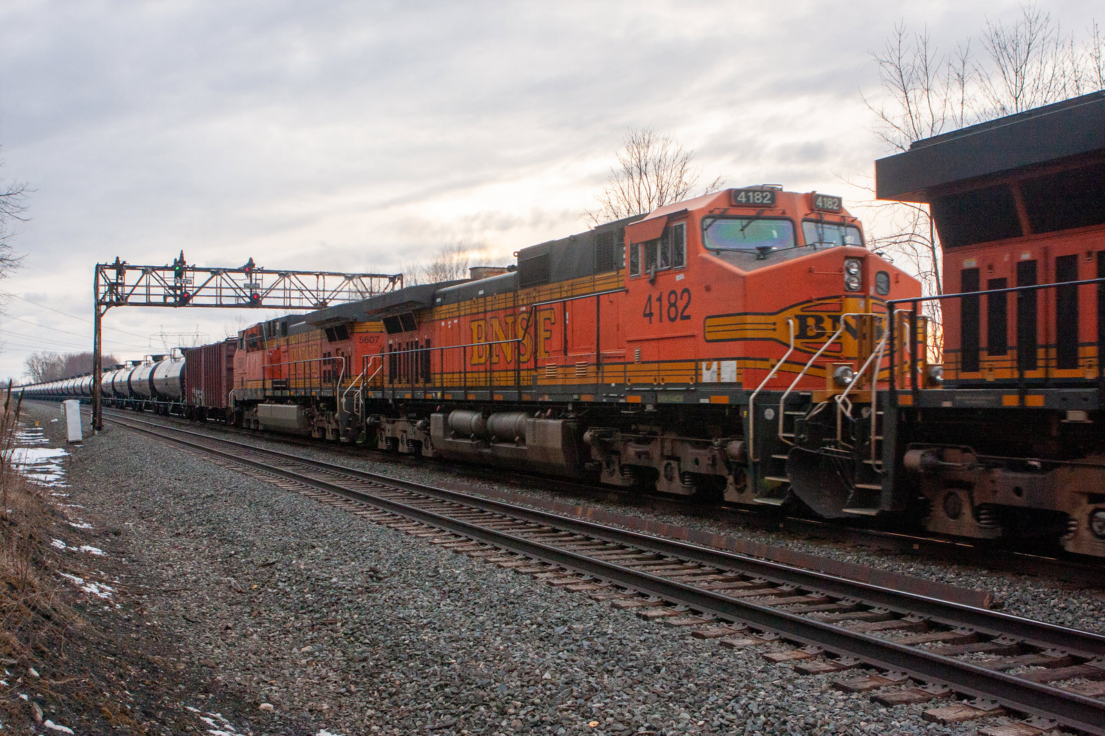 BNSF 4182