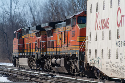 BNSF 883