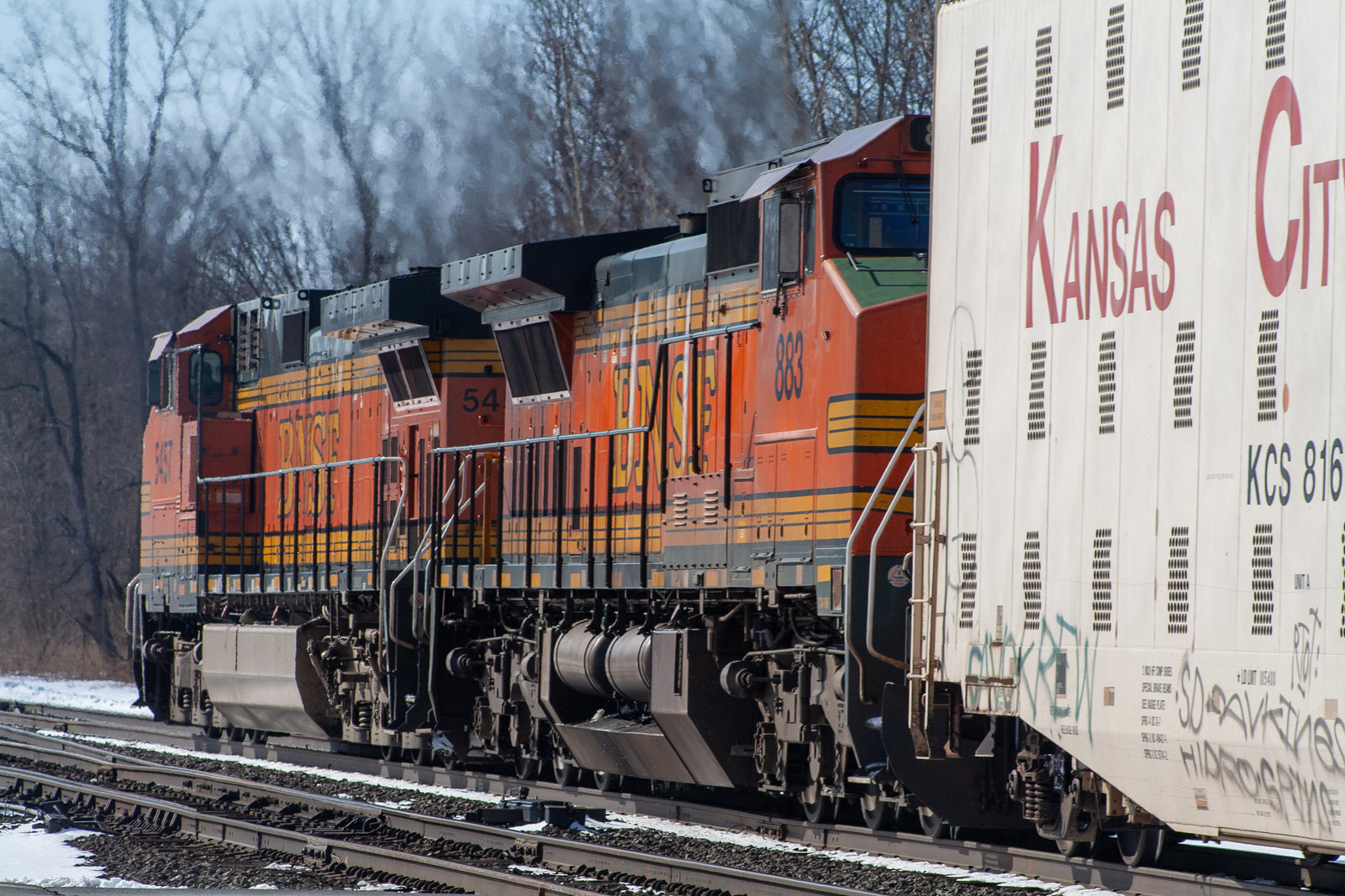 BNSF 883