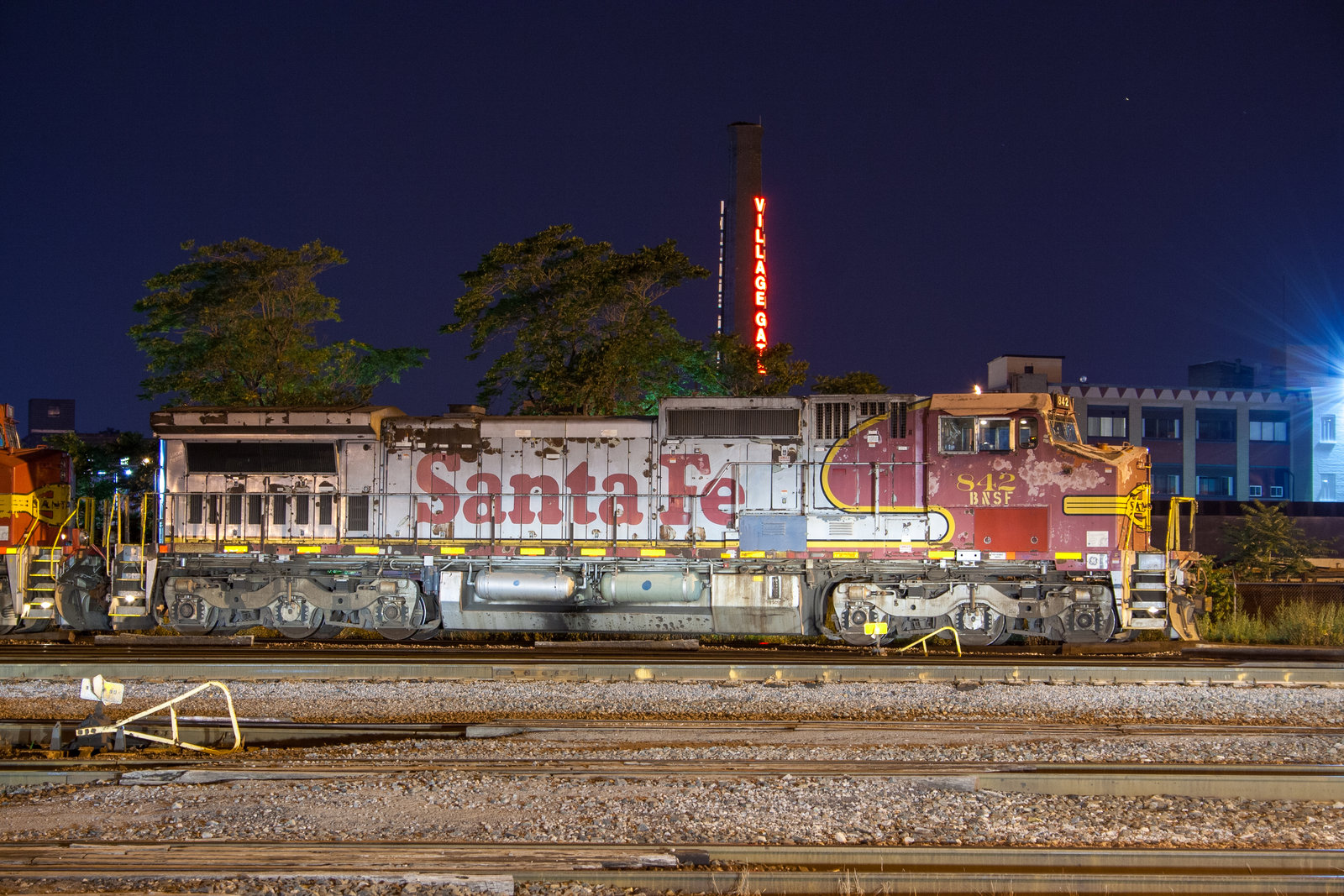 BNSF 842